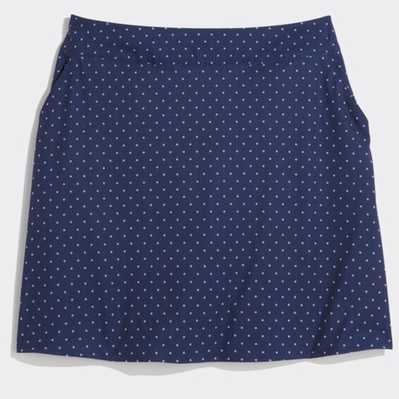 Vineyard Vines NWT Navy Athletic Performance Skort w/ Pockets - Picture 2 of 4